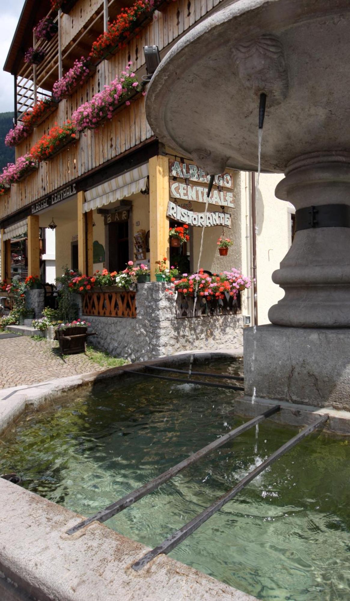 Albergo Centrale Forni di Sopra Kültér fotó